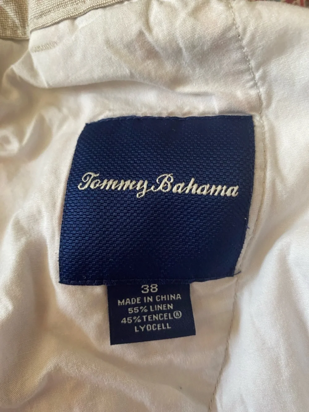 Tommy Bahama Plaid Shorts Size Waist 38